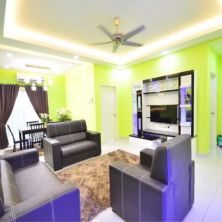 Johar Jantan Apartment Shah Alam Exterior photo